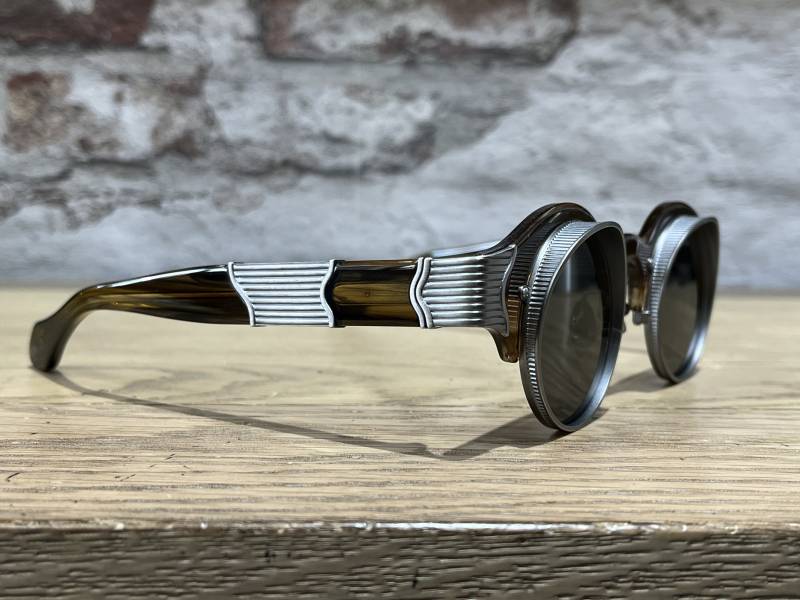 Où trouver les lunettes de soleil MATSUDA 10605 en France ?