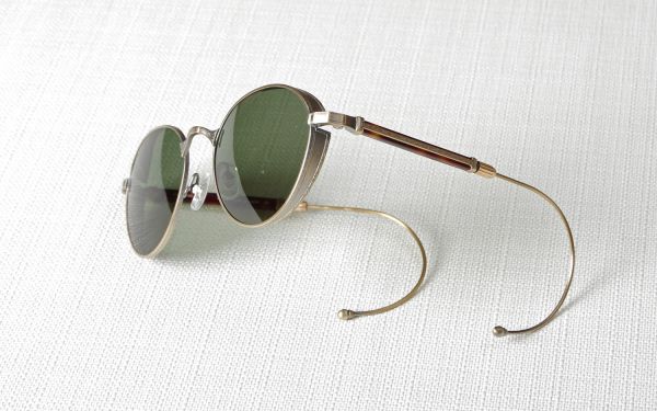 Lunettes de soleil de marque à la vente, Le Havre, 76600