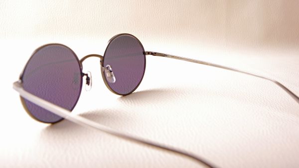 Commander les lunettes de soleil Oliver Peoples After Midnight au Havre 76