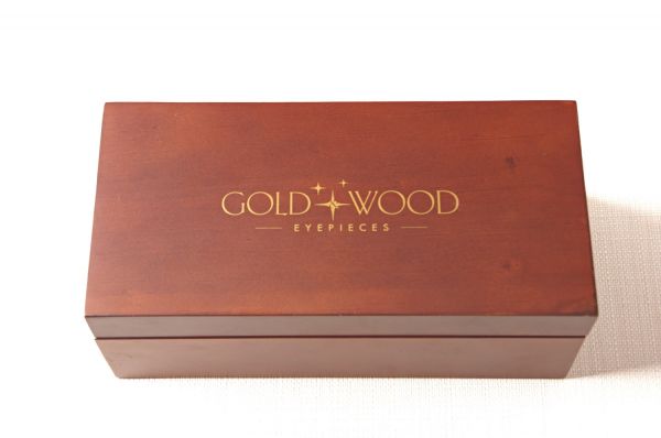 BORN HERITAGE, Gold and Wood Frame, Italie