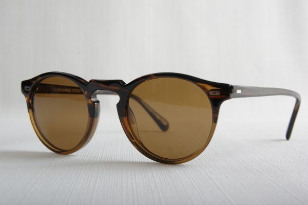 Trouver des lunettes de soleil rondes Gregory Peck de chez Oliver Peoples